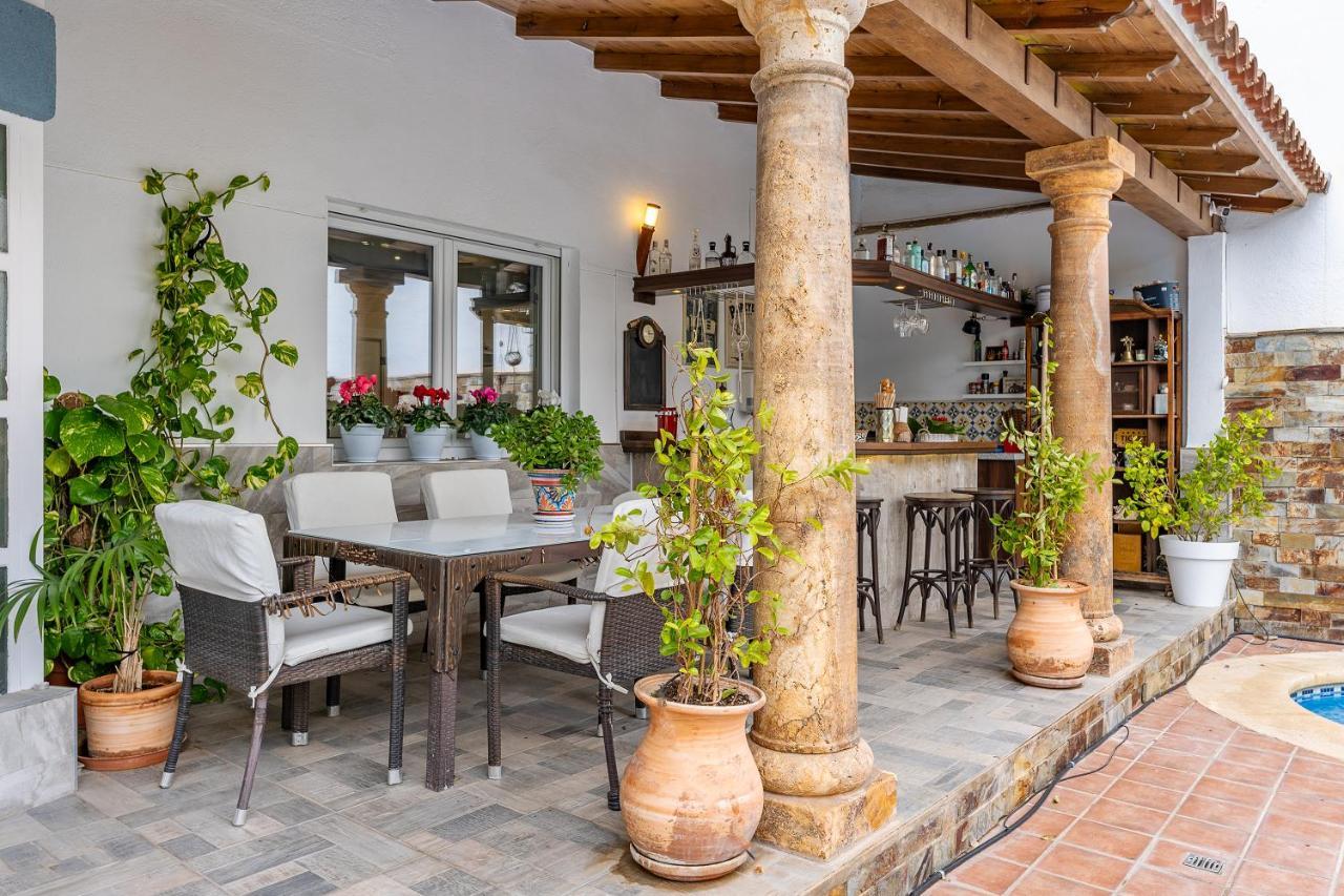Illora Casa De Amigos La Latina Con Piscina, Chimenea Y Barbacoaヴィラ エクステリア 写真