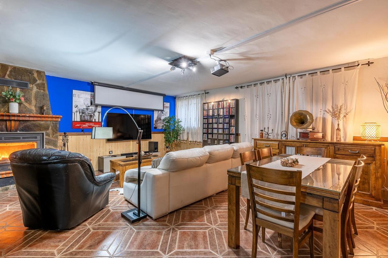 Illora Casa De Amigos La Latina Con Piscina, Chimenea Y Barbacoaヴィラ エクステリア 写真