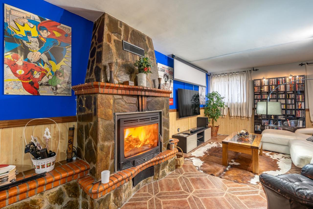 Illora Casa De Amigos La Latina Con Piscina, Chimenea Y Barbacoaヴィラ エクステリア 写真