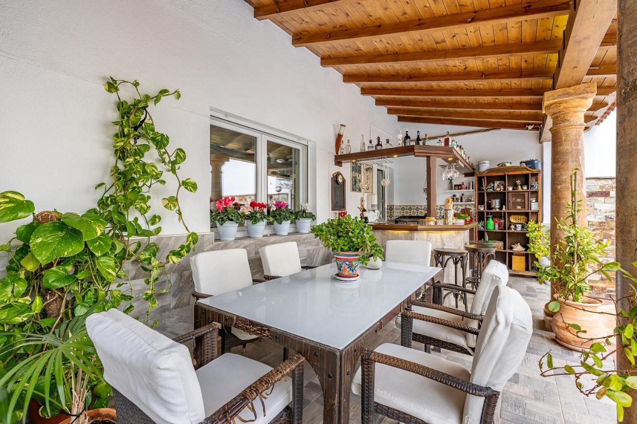 Illora Casa De Amigos La Latina Con Piscina, Chimenea Y Barbacoaヴィラ エクステリア 写真