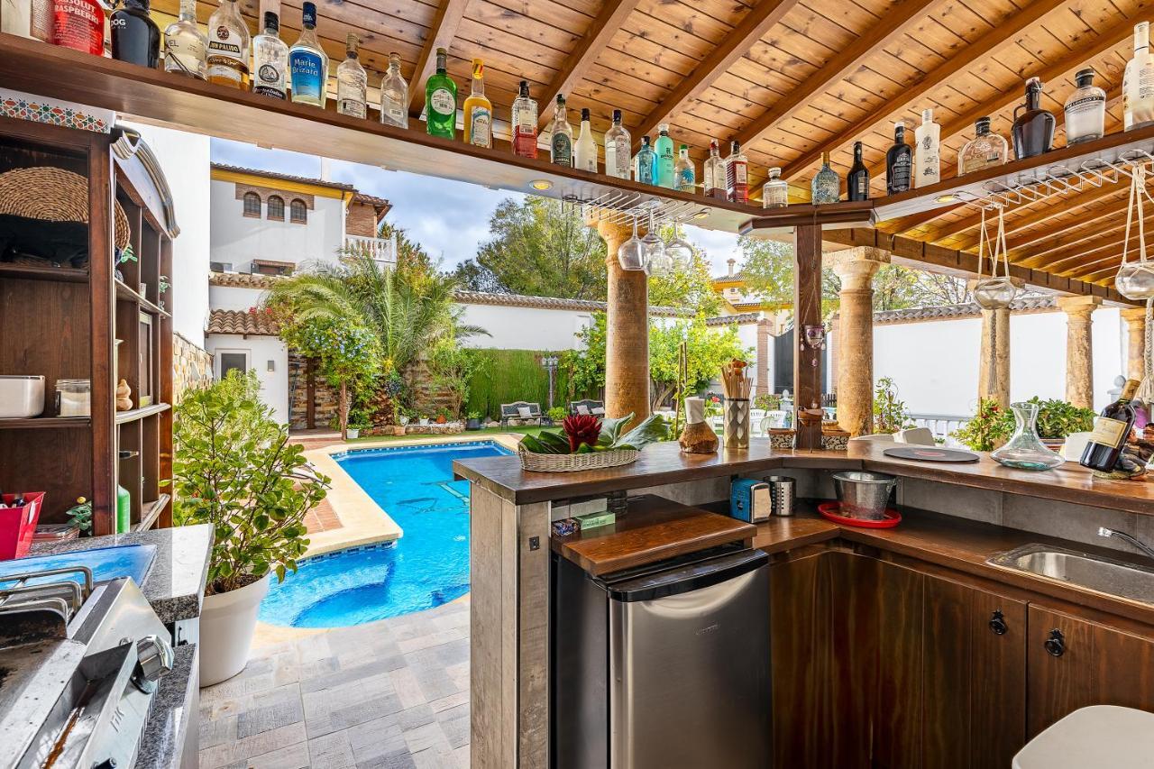 Illora Casa De Amigos La Latina Con Piscina, Chimenea Y Barbacoaヴィラ エクステリア 写真