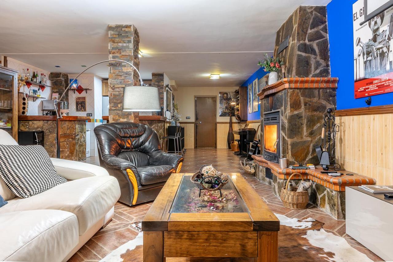Illora Casa De Amigos La Latina Con Piscina, Chimenea Y Barbacoaヴィラ エクステリア 写真