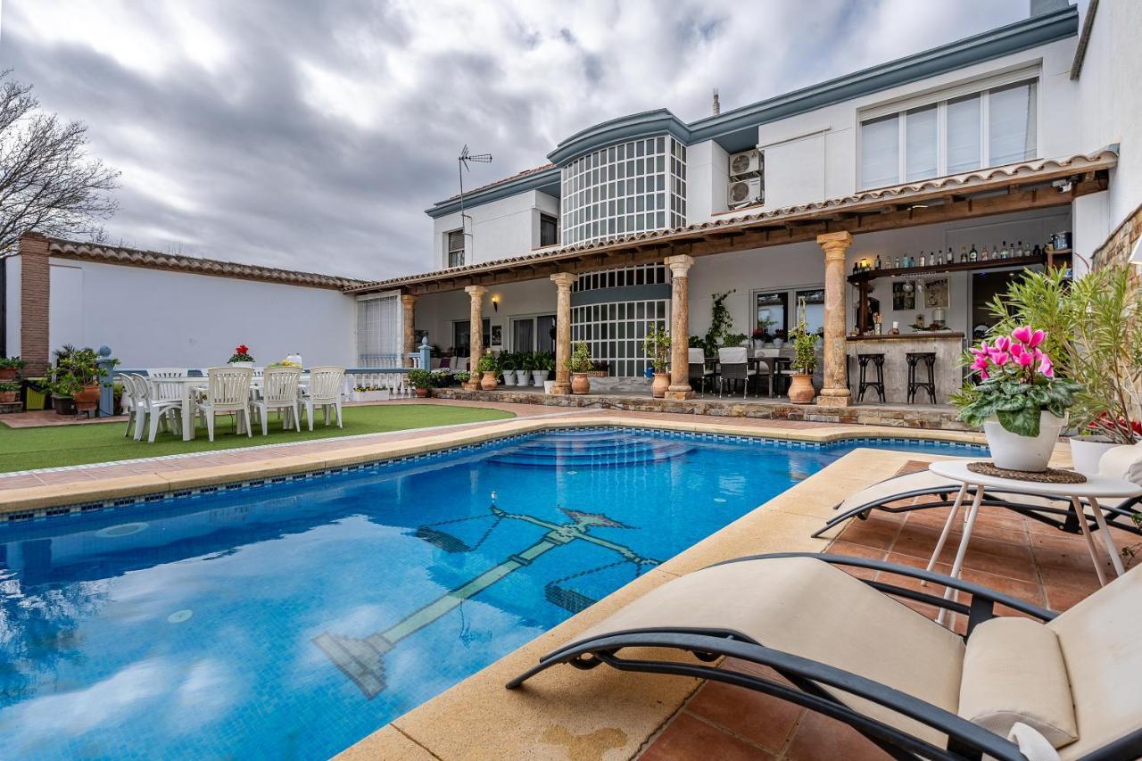 Illora Casa De Amigos La Latina Con Piscina, Chimenea Y Barbacoaヴィラ エクステリア 写真