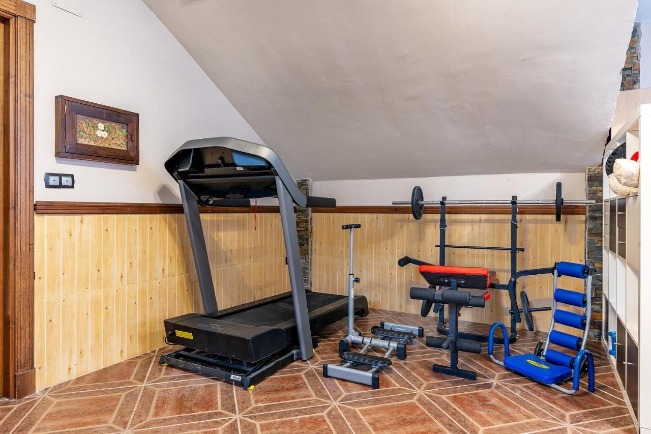 Illora Casa De Amigos La Latina Con Piscina, Chimenea Y Barbacoaヴィラ エクステリア 写真