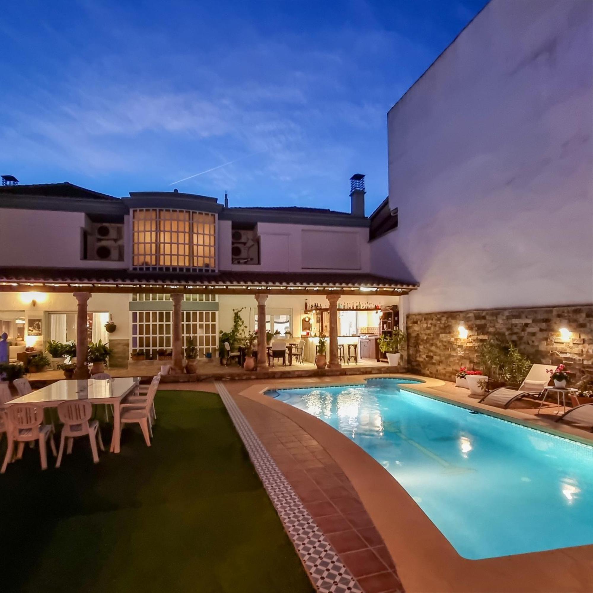 Illora Casa De Amigos La Latina Con Piscina, Chimenea Y Barbacoaヴィラ エクステリア 写真